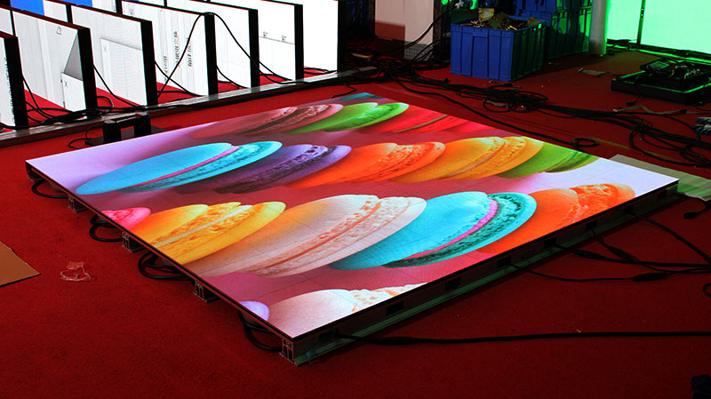 What-are-the-advantages-of-LED-floor-screens